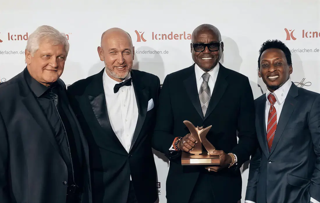 Carl Lewis with Dieter Wiesner